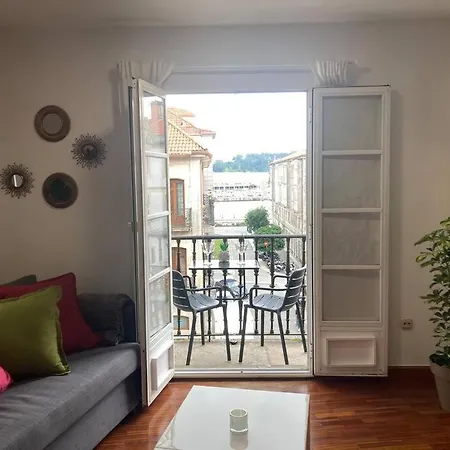 A Casa Do Correo Vello - O Balcon 아파트 폰테베드라